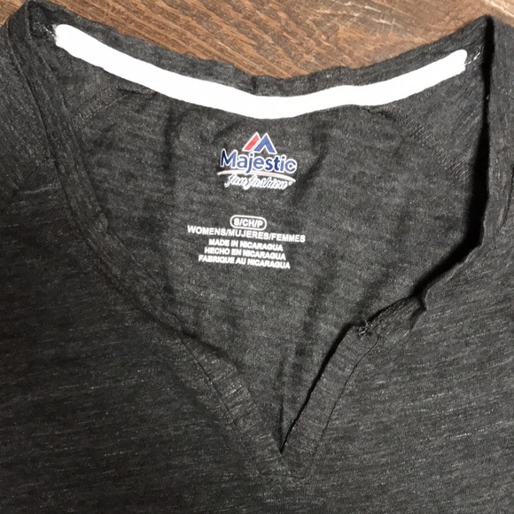 Philadelphia Eagles women’s v-neck tee size small - Picture 2 of 5